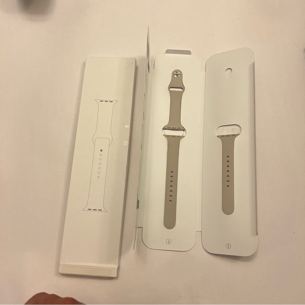 Apple Watch OEM Repacement Band (38/40/41 size large and‎ small)